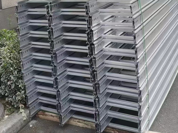 铝合金电缆桥架
